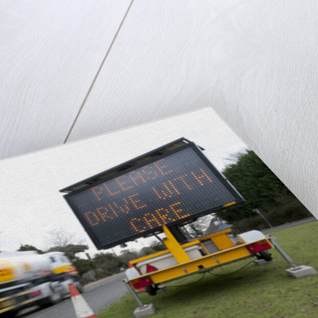 Mobile road matrix sign by Anonymous