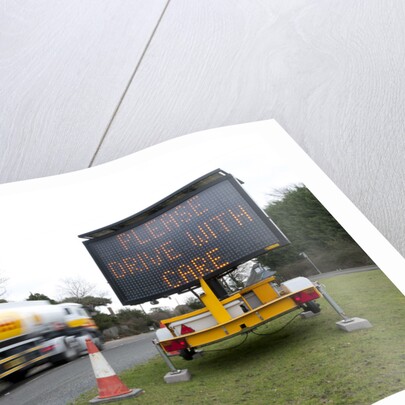 Mobile road matrix sign by Anonymous