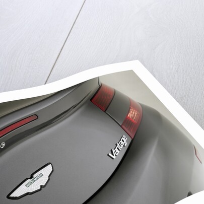 2011 Aston Martin V8 Vantage by Unknown