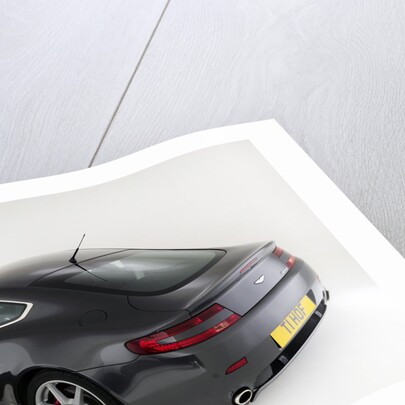 2011 Aston Martin V8 Vantage by Unknown