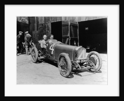 Henry Segrave in an 8 cylinder Sunbeam, Isle of Man, 1922 by Unknown