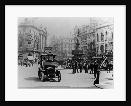Piccadilly Circus, 1910 by Unknown
