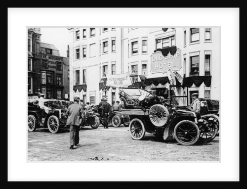 A 1903 Renault 10hp outside the Old Ship Hotel, Brighton, East Sussex, c1903 by Unknown