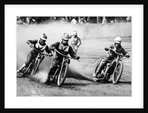 A speedway race by Unknown