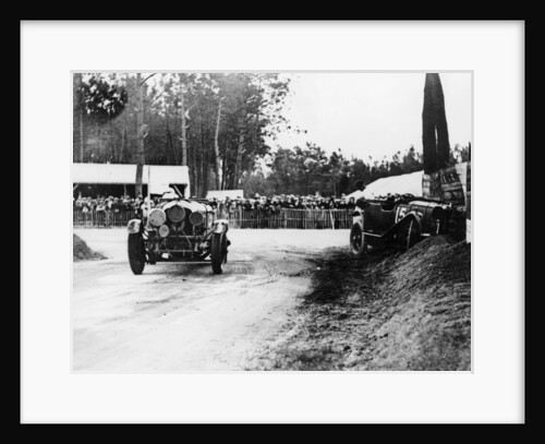 Bentley passing crashed Lagonda, Le Mans 24 Hours, 1928 by Unknown