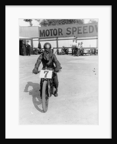 A cyclist at Lea Bridge speedway circuit, 1928 by Unknown