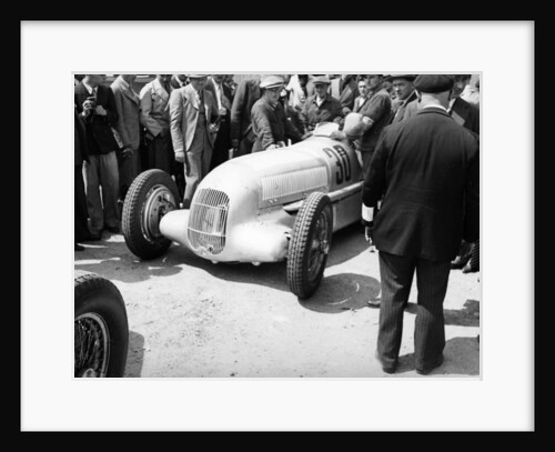 Mercedes-Benz W25 at the French Grand Prix, Montlhery, 1934 by Unknown
