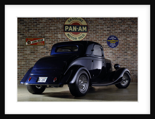 Ford Coupe Custom 1934 by Simon Clay