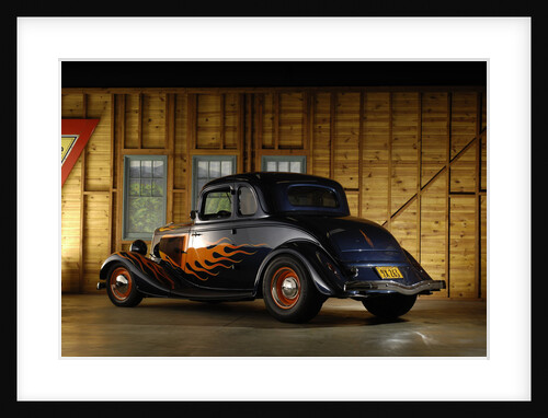 Ford Custom 1934 by Simon Clay