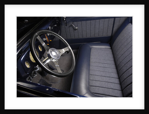 Ford Custom 1934 by Simon Clay