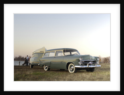 Ford Ranch wagon with kom pack trailer 1952 by Simon Clay