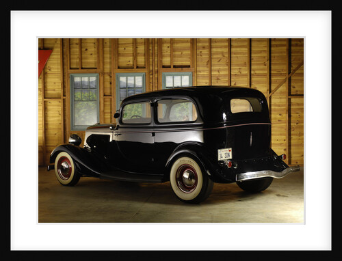 Ford Sedan custom 1934 by Simon Clay