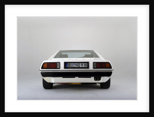Lotus Esprit 1977 from the James Bond film The Spy Who Loved Me by Simon Clay