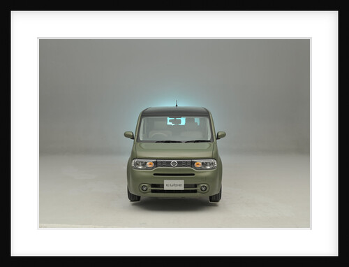 Nissan Cube 2008 by Simon Clay