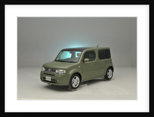 Nissan Cube 2008 by Simon Clay