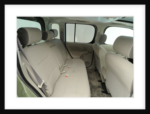 Nissan Cube 2008 by Simon Clay