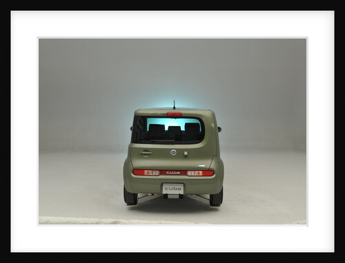 Nissan Cube 2008 by Simon Clay