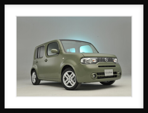 Nissan Cube 2008 by Simon Clay
