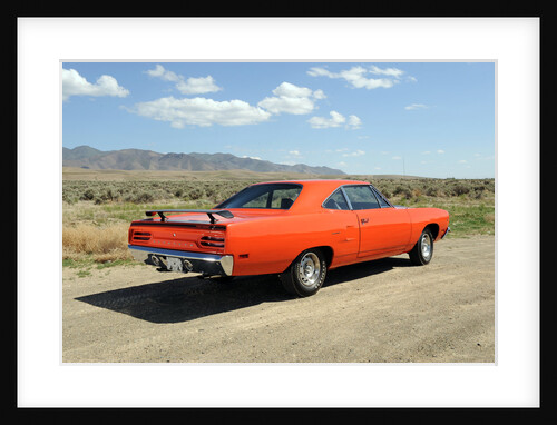 Plymouth Hemi Roadrunner 1970 by Simon Clay