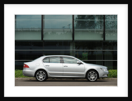 Skoda SUPERB 2008 by Simon Clay