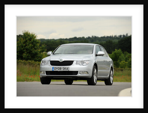 Skoda SUPERB 2008 by Simon Clay
