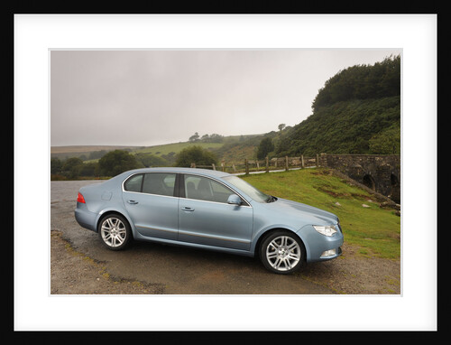 Skoda SUPERB 2008 by Simon Clay
