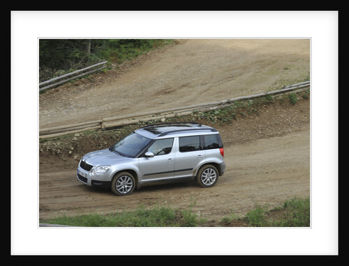 Skoda Yeti 2009 by Simon Clay