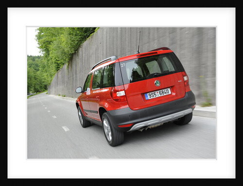 Skoda Yeti 2009 by Simon Clay