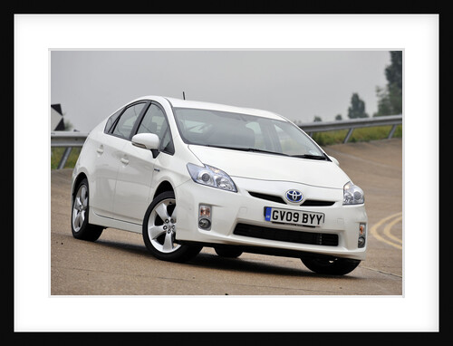 Toyota Prius 2009 by Simon Clay
