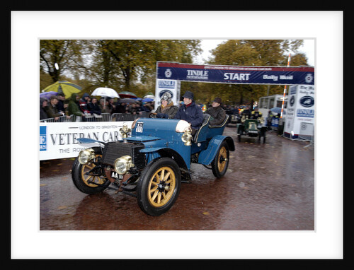 1903 Daimler driven by Lord Montagu, 2003 London to Brighton Run by Unknown