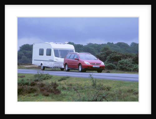 2002 Citroen C5 hdi towing a caravan by Unknown
