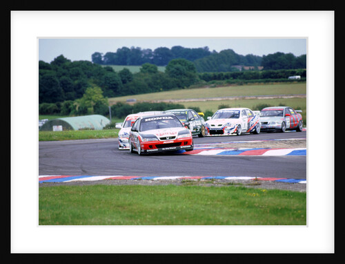 1998 Touring Cars, Thruxton.Honda Accord.J.Thompson leads by Unknown