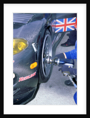 1999 Chrysler Viper,fia gt silverstone 500,wheel gun in pits by Unknown