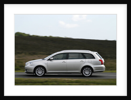 2004 Toyota Avensis Estate by Unknown
