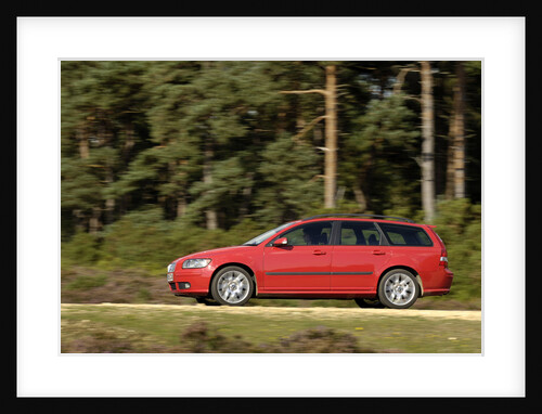 2005 Volvo V50 T5 by Unknown