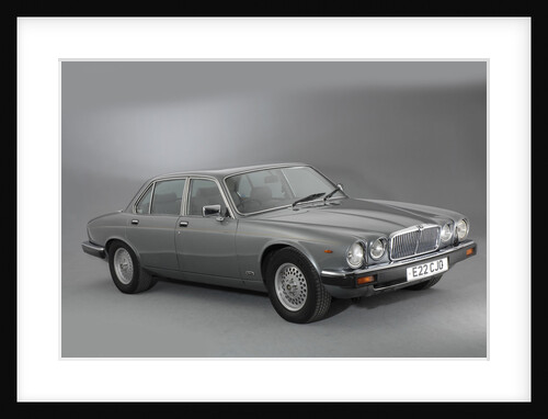 1987 Jaguar XJ12 Sovereign by Unknown