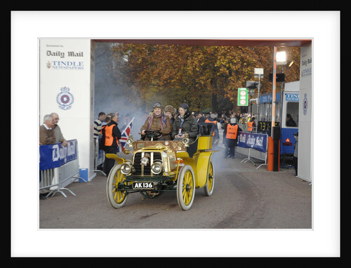 1902 Darracq on 2007 London to Brighton Run by Unknown
