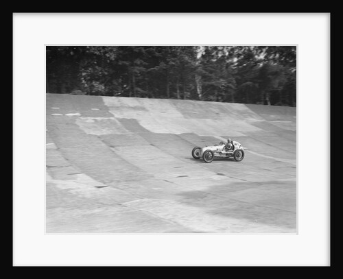 Kay Petre's Austin OHC 744 cc, LCC Relay GP, Brooklands, 26 July 1937 by Bill Brunell