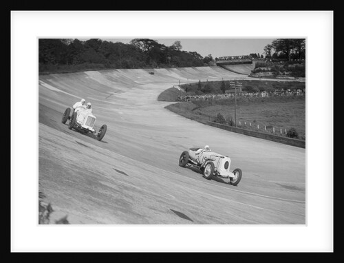 Sunbeam of EL Bouts and Vauhall 30/98 of RJ Munday, BARC meeting, Brooklands, 16 May 1932 by Bill Brunell