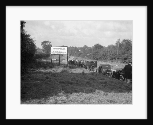 Cars taking part in the Bugatti Owners Club car treasure hunt, 25 October 1931 by Bill Brunell