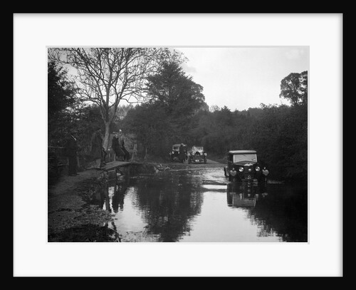 Cars taking part in the Bugatti Owners Club car treasure hunt, 25 October 1931 by Bill Brunell