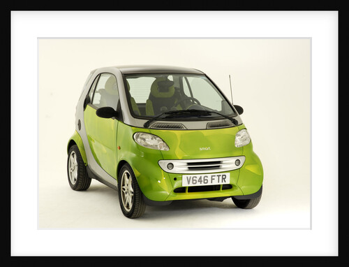 2001 Smart car by Unknown