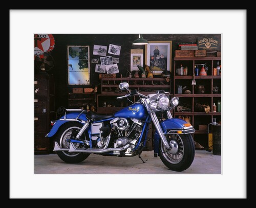 1975 Harley Davidson FLH by Unknown