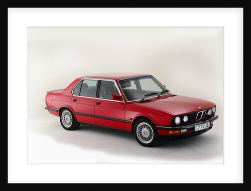 1987 BMW M5 by Unknown