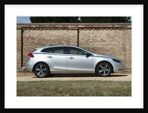 2012 Volvo V40 D2 by Unknown