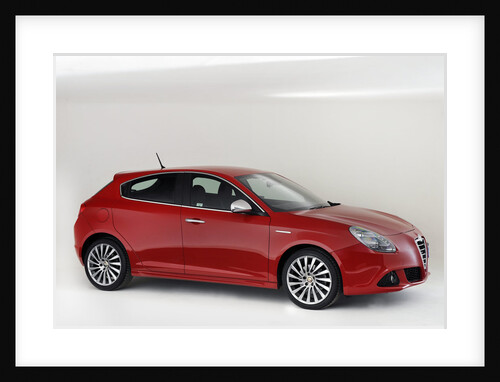 2013 Alfa Romeo Giulietta by Unknown