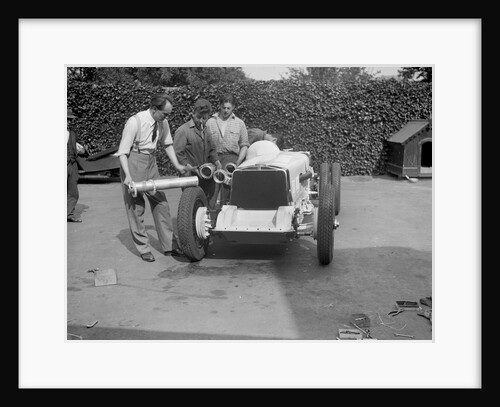 Working on Raymond Mays' Vauxhall-Villiers, c1930s by Bill Brunell