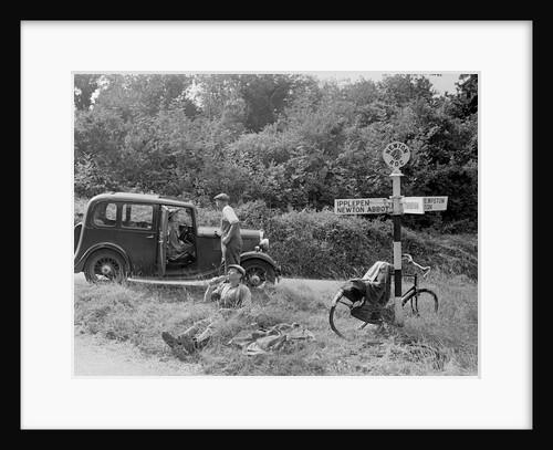 Standard Twelve 4-door saloon, Ipplepen, Devon, 1930s by Bill Brunell