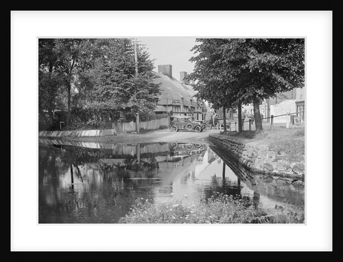 Morris tourer outside the Old Cottage tea rooms, Ringwood, Hampshire, c1920s-c1930s by Bill Brunell