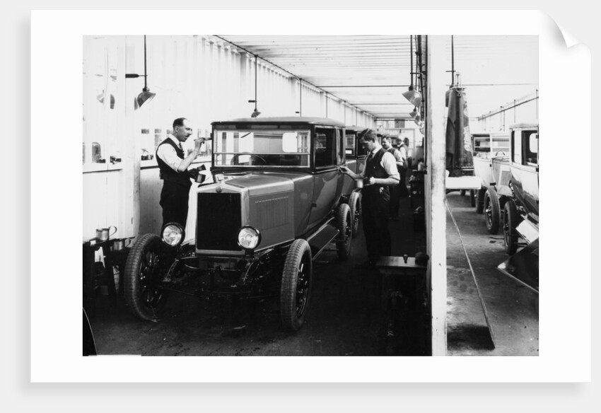 1928 Morris Cowley Saloon Paint Shop, c1928 by Unknown